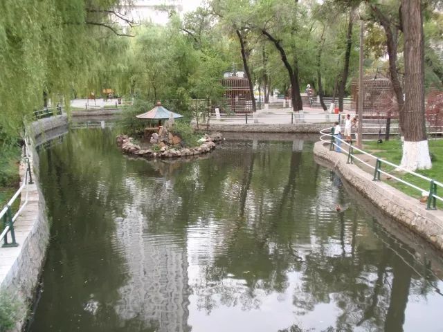 遇见冰城夏都丨兆麟公园与冰灯游园会