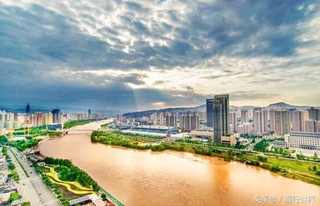 中国最尴尬的省份,只有1座二线城市,整个省的