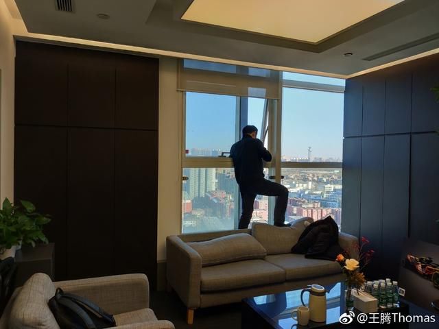 小米总裁林斌送上小米9超大广角样张!拍照的姿