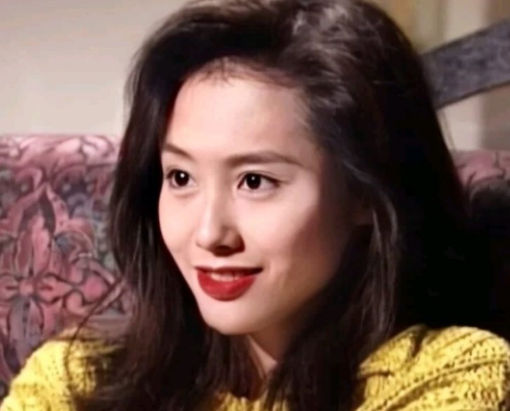 当年的港女星有多美？不靠修图，也堪称是完美容颜
