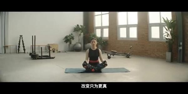 刘亦菲签约阿迪达斯