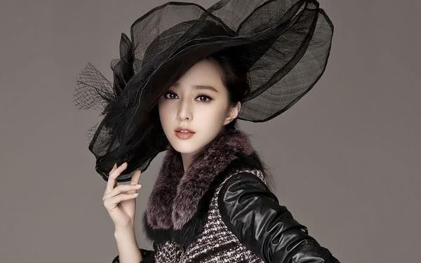 还珠女演员现状:赵薇跨界做导演,范冰冰成范爷