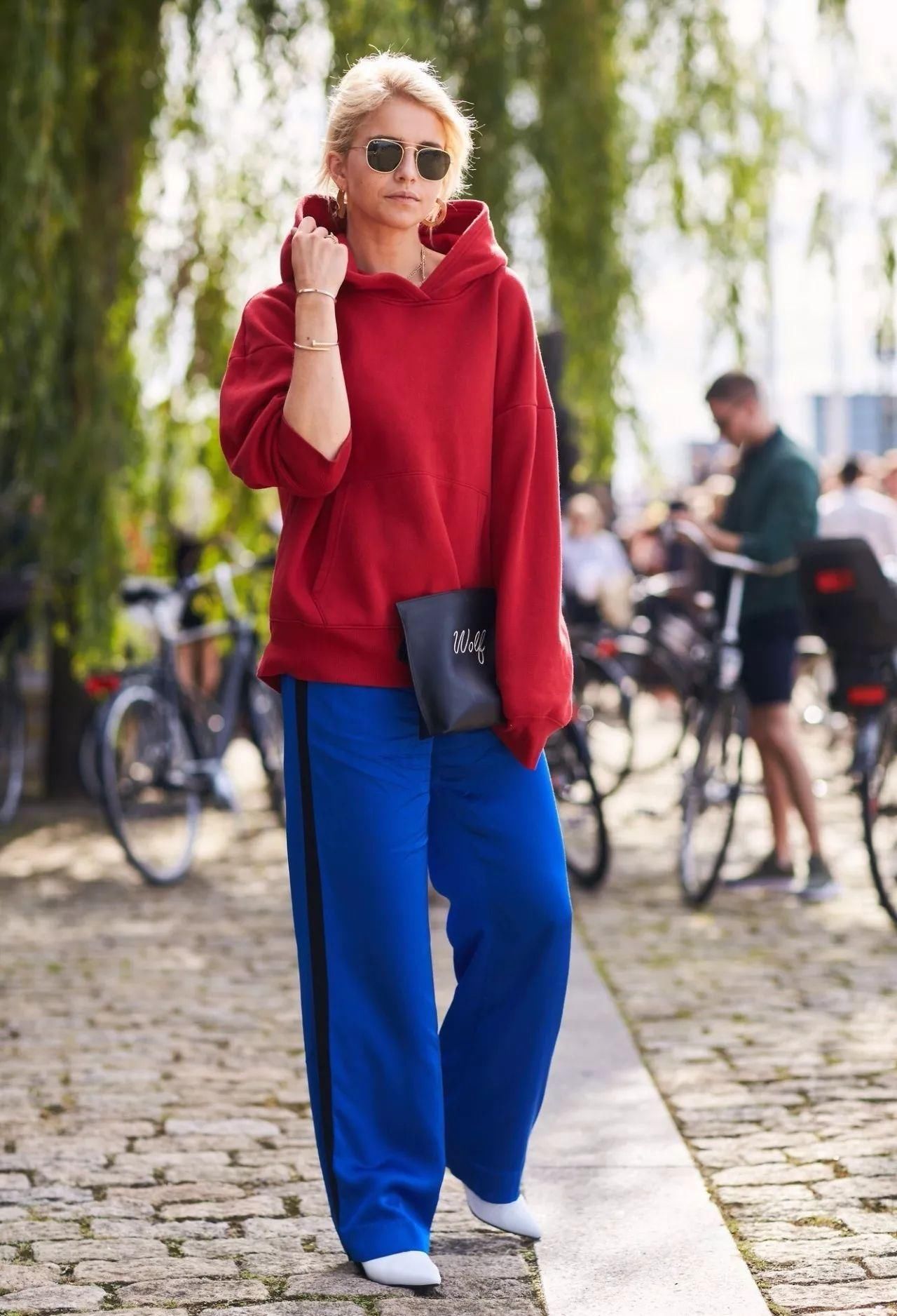 你学刘雯用大卫衣配阔腿裤,穿成了矮胖子