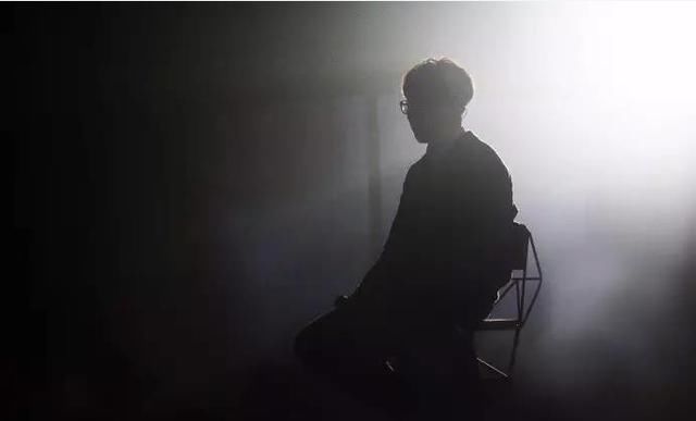 今年这8首歌单曲循环到停不下来,第7首你不