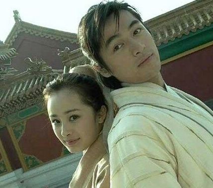 胡歌新恋情曝光,兜兜转转还是她,杨幂:祝福你们