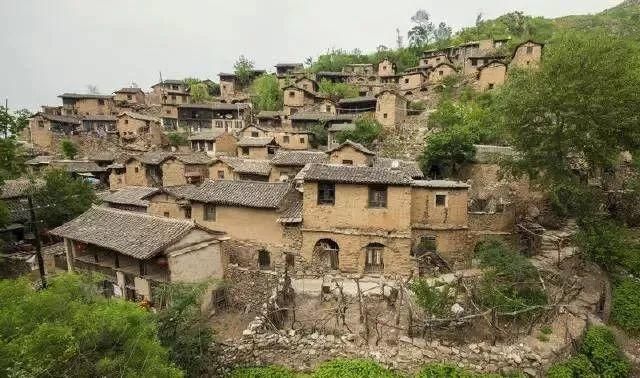 这个小山村有1500年历史，藏在深山没几个人去过