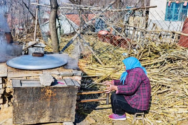 为何不让农民烧柴火做饭?