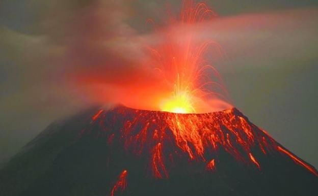 罕见的危地马拉活火山-帕卡亚火山