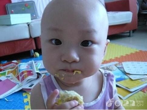 13个月的女宝宝吃玉米撑破胃? 宝宝吃玉米要注