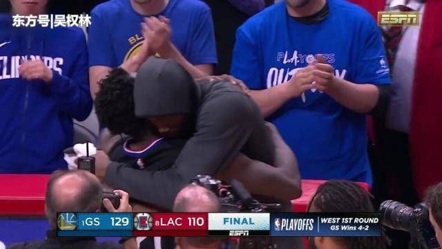 尊重!杜兰特深情拥抱贝弗利,格林追赶几十米,只