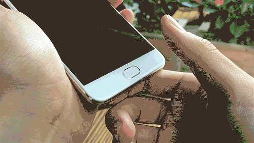 看懂黑科技丨不走寻常路的侧面指纹解锁手机为