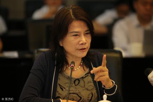 格力电器开盘逼近跌停!2017年净利润创新高但不分红