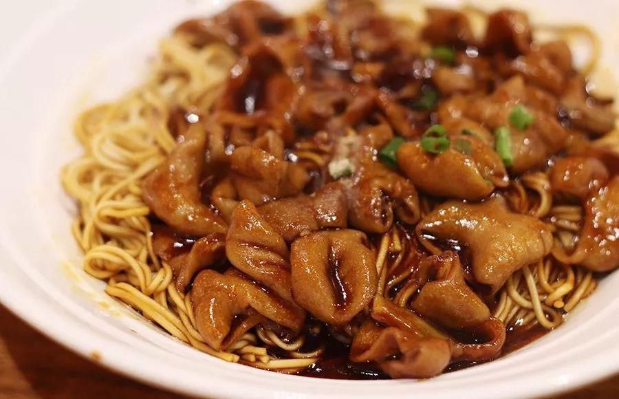上海最好吃的大肠面,永远在最破的小店里