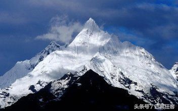 皇帝为何要在泰山进行封禅大典？而不是去珠穆朗玛峰封禅？