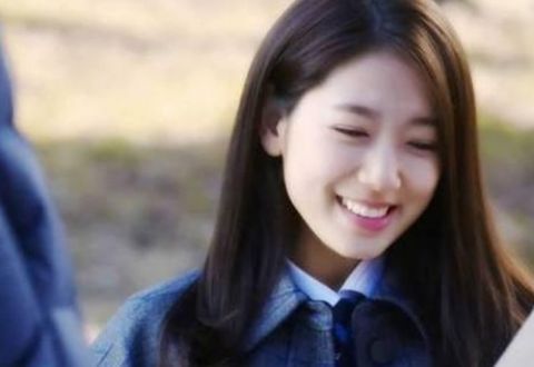 朴信惠终于承认恋情!网友:不是李钟硕我就放心