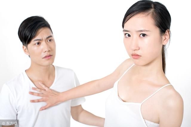 千万不要误解女人的肢体语言