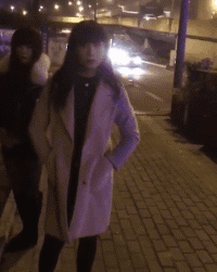 搞笑GIF:近看咱母校,三百多尼姑,一万多老道 手机真钱捕鱼游戏