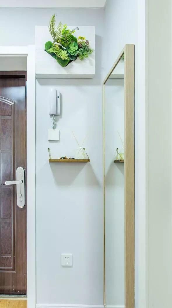 头一次见墙面这样刷漆的,70平小户型装修出来