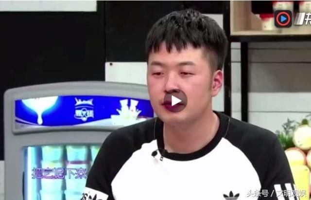 主持人的心酸:杜海涛录节目躲厕所背台本,何炅