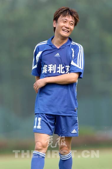 中国足球职业化24年十大最佳前锋-谁还记得快