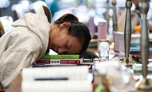 辞职考研社保怎么办