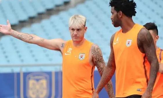 新赛季中超仍有诸多看点!争冠军团外 两支球队