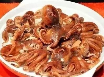 在台山少不了吃海鲜,教你吃海鲜技巧,卖海鲜的