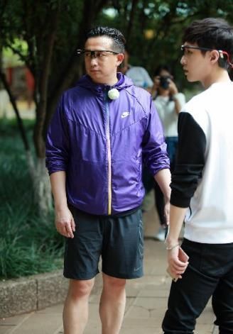 网友发现黄磊节目中用替身,人生导师黄磊人设