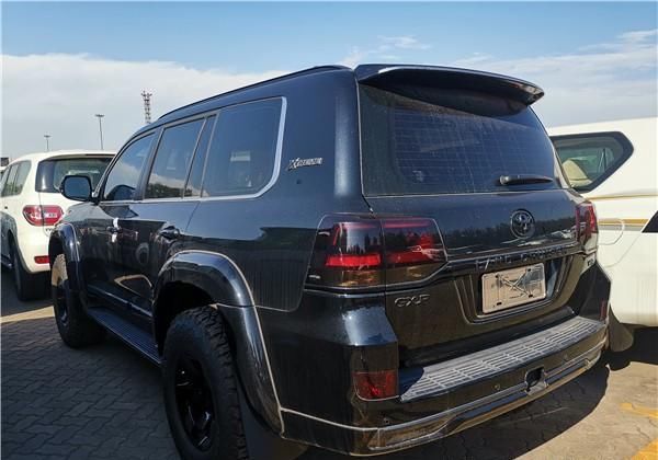 改酷路泽黑金刚