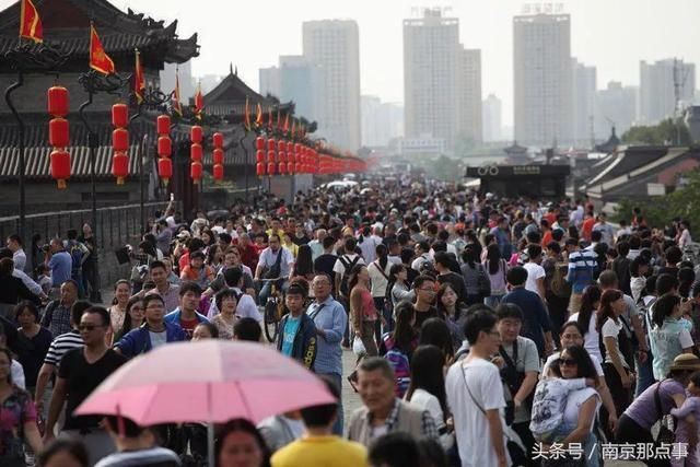 幸好，南京还没变成一座网红城市