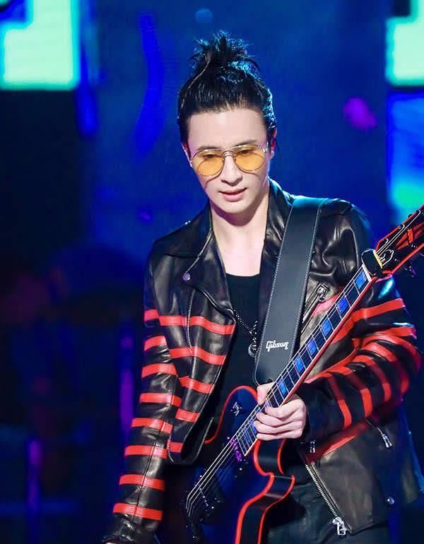 薛之谦花钱买自己的合唱版权,只为兑现给歌迷