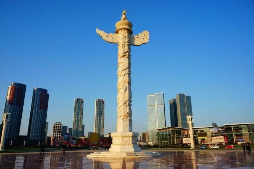 中国最大的城市广场:总面积176万平方米,相当