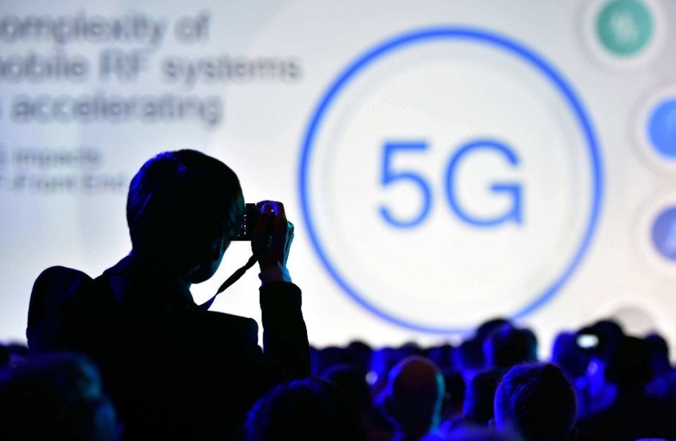 5G手机耗电太快?雷军为小米搬来救兵,45W超级快充抢风头! pp电子托盘