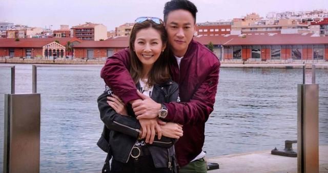何润东罕见地带37岁娇妻露面，长相酷似江疏影，孙俪却无辜躺枪