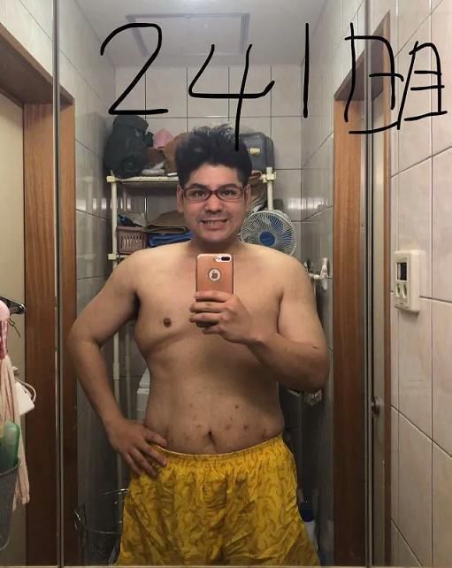 日本励志小哥11个月减重70kg,减肥过程堪比整容,颜值神似彭于晏