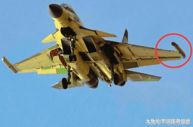 中国双座歼15电子战机现身,换装国产AESA雷