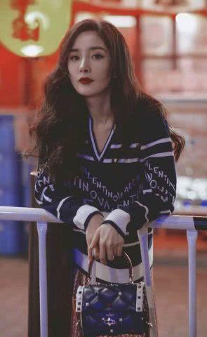 90斤的杨幂是 磨 出来的,每天把这两样当水喝,