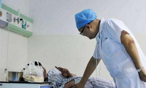 男妇产医生遭男人嫉妒,遭女人白眼,有良知的人