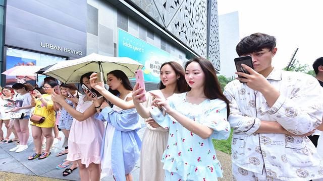 一起来捉妖:花费3个小时神行550km只为捉龙虾