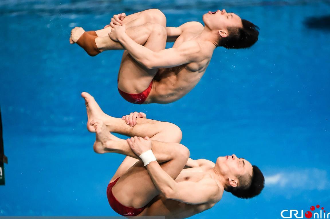 世界杯跳水赛北京站双人3米板 曹缘谢思埸夺冠