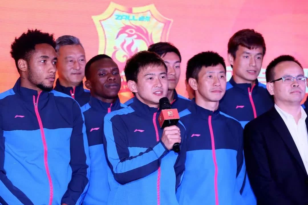 2018武汉卓尔赞助商签约仪式隆重举行!