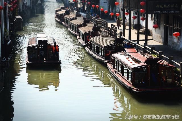 苏州老城缩影，古时苏州红尘富贵风流之地，故有“七里山塘”之称