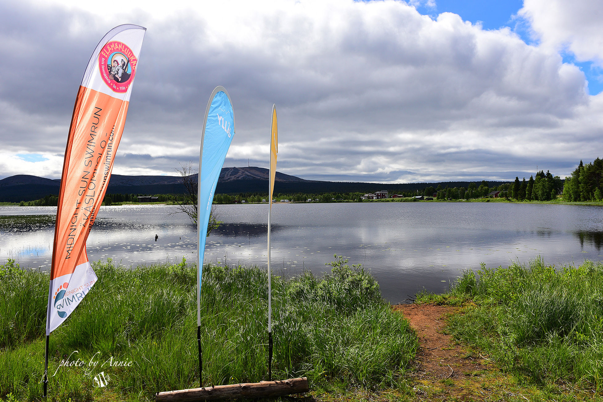 震惊:1100个当地人，2.3万个床位，每年30万游客，怎么做到的?