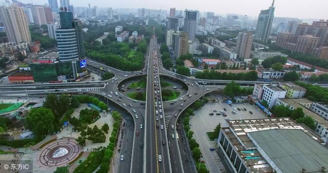 你怎么看 “大批民工夜宿郑州地下通道，5点起床找活干”