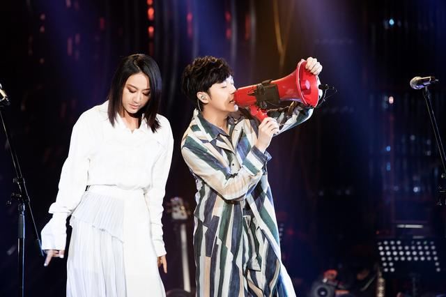 《歌手》2019第十三期吴青峰陈粒一曲《望穿