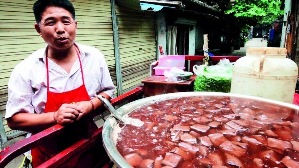 古代老外:中国人什么都敢吃，卫生脏乱差