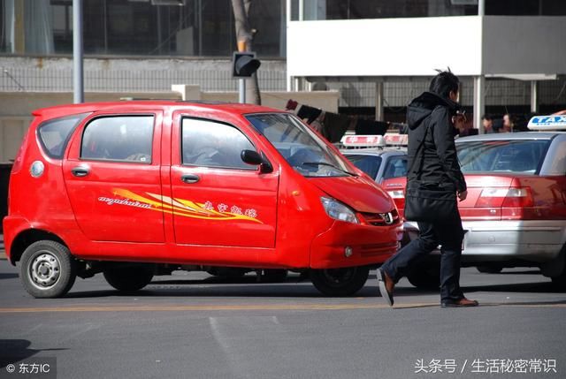 结婚时男友一分钱彩礼也没给，结果反而嫌弃我父母陪嫁的车廉价