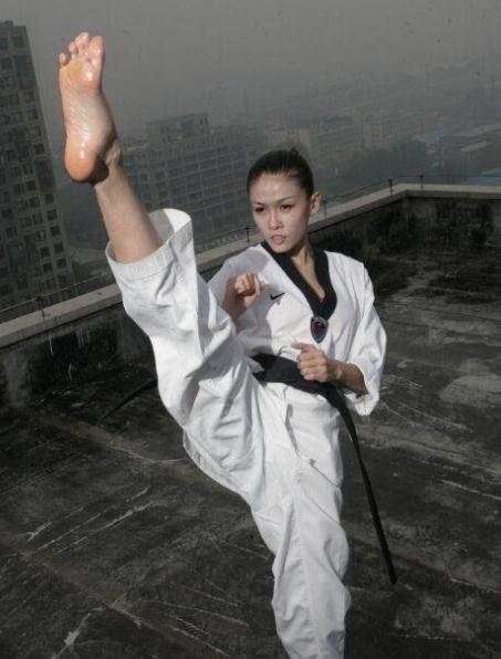 这些女星是跆拳道高手,刘涛是黑带三段,最后一