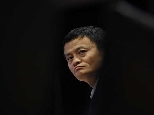 比尔盖茨肯定马云是下任首富,刘强东却摇了摇