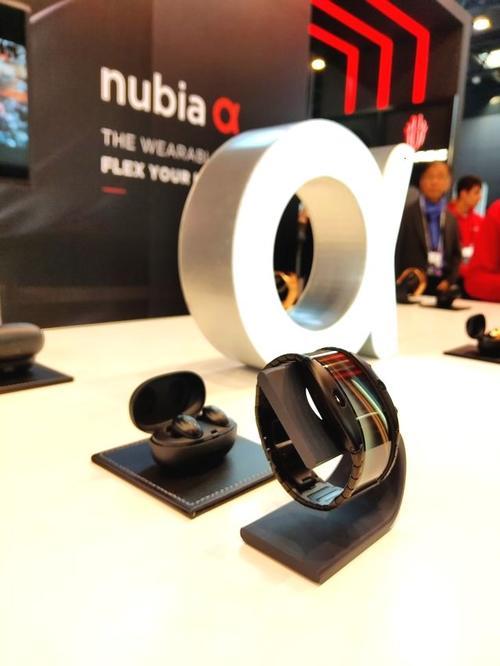 努比亚亮相MWC2019 5G柔性屏新品一经展出